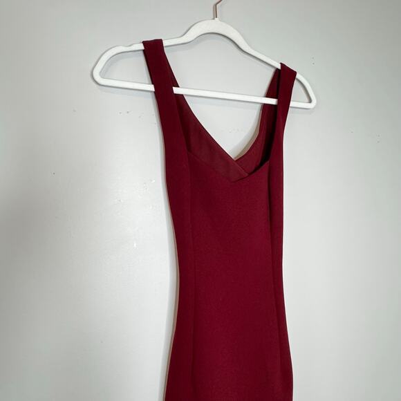 Elliatt Artemis Burgundy Asymmetrical Ruffle Hem Sheath Dress Women Size XS - Picture 3 of 10